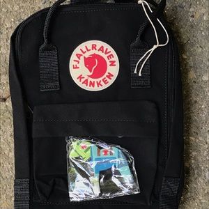 Fjallraven Kanken Mini in black